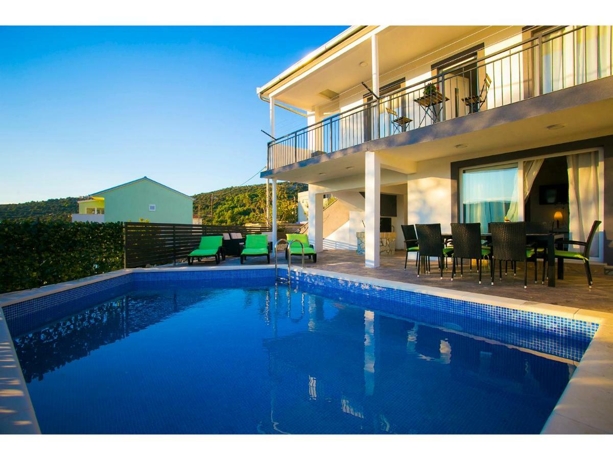 Vinišće Villa Croatia Sea View With Heated Pool מראה חיצוני תמונה