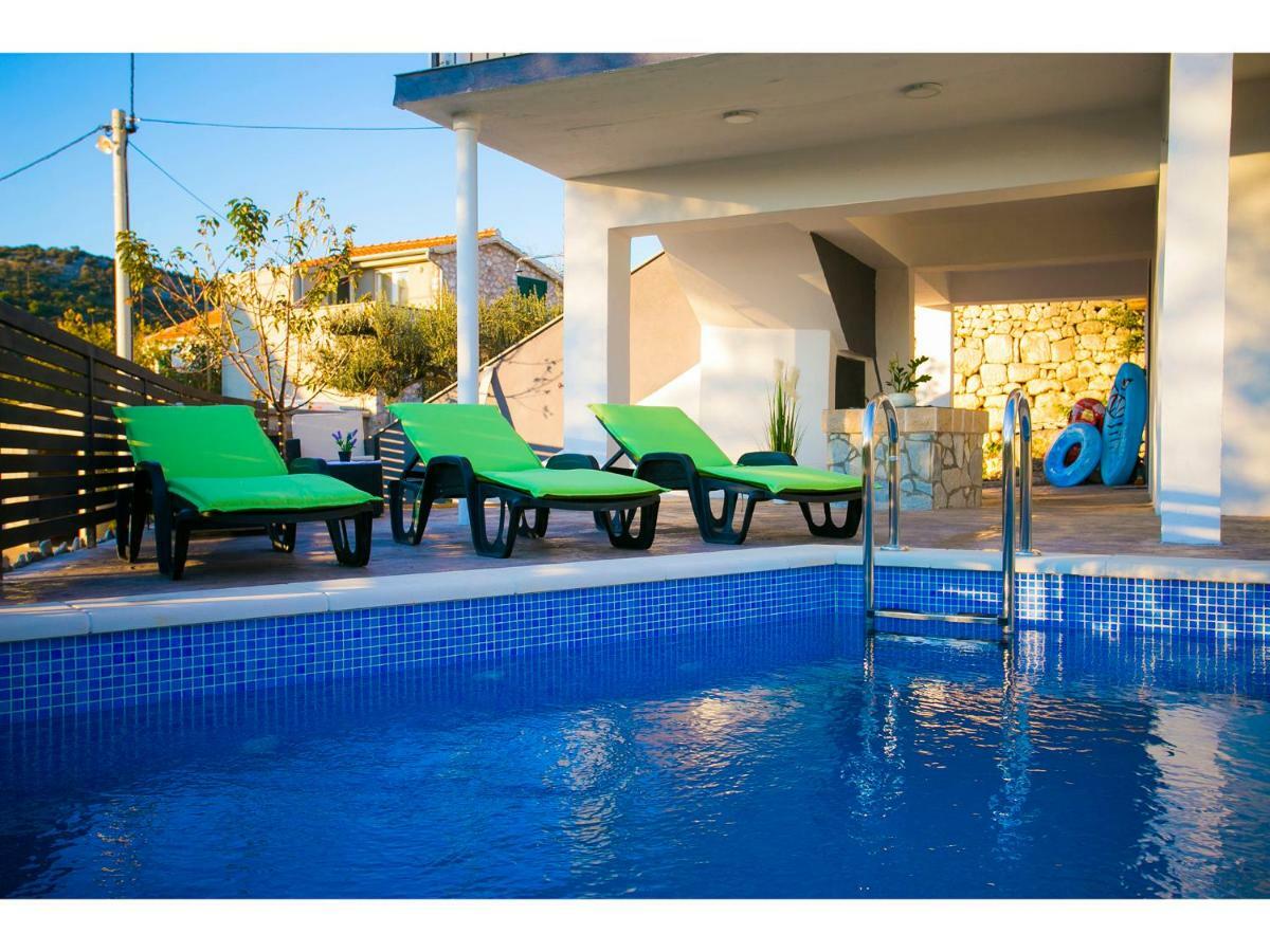 Vinišće Villa Croatia Sea View With Heated Pool מראה חיצוני תמונה