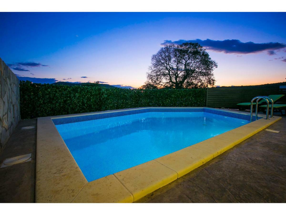 Vinišće Villa Croatia Sea View With Heated Pool מראה חיצוני תמונה