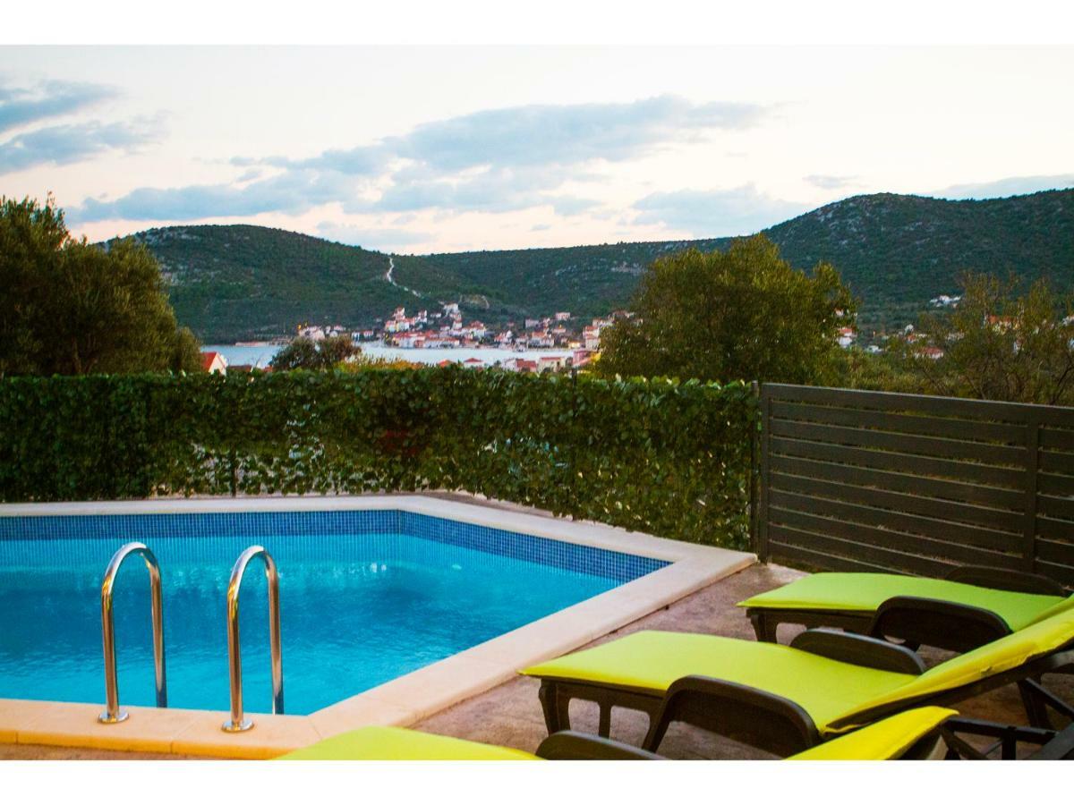 Vinišće Villa Croatia Sea View With Heated Pool מראה חיצוני תמונה