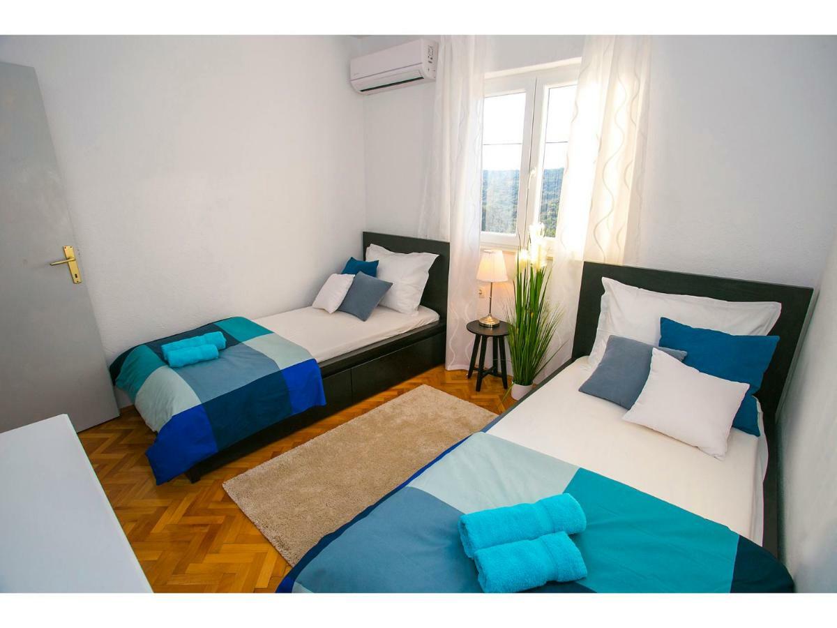 Vinišće Villa Croatia Sea View With Heated Pool מראה חיצוני תמונה